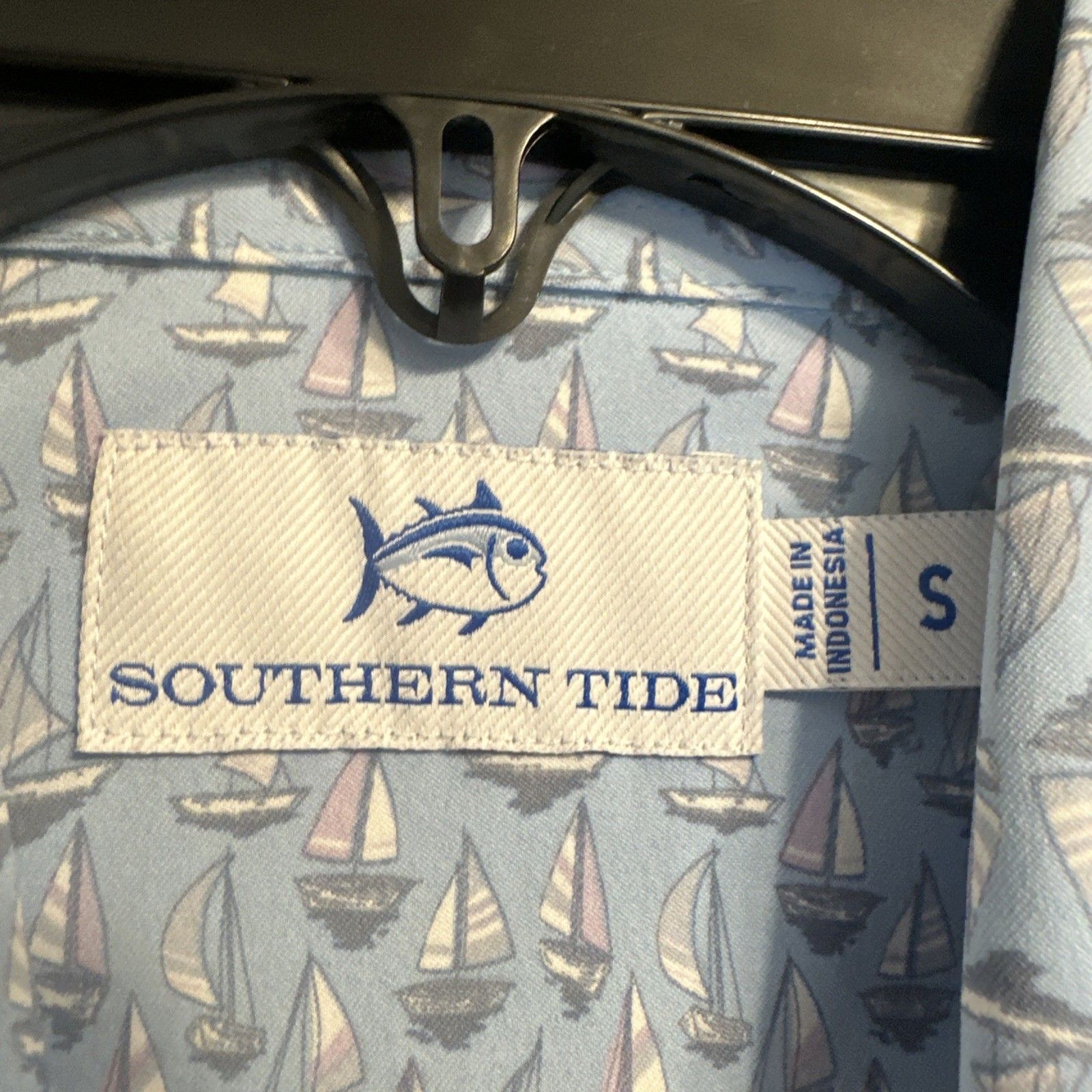 Nwt Southern Tide Intercoastal Sport Shirt Sailboat Print Mens Size S Blue Aop — image 5 of 8